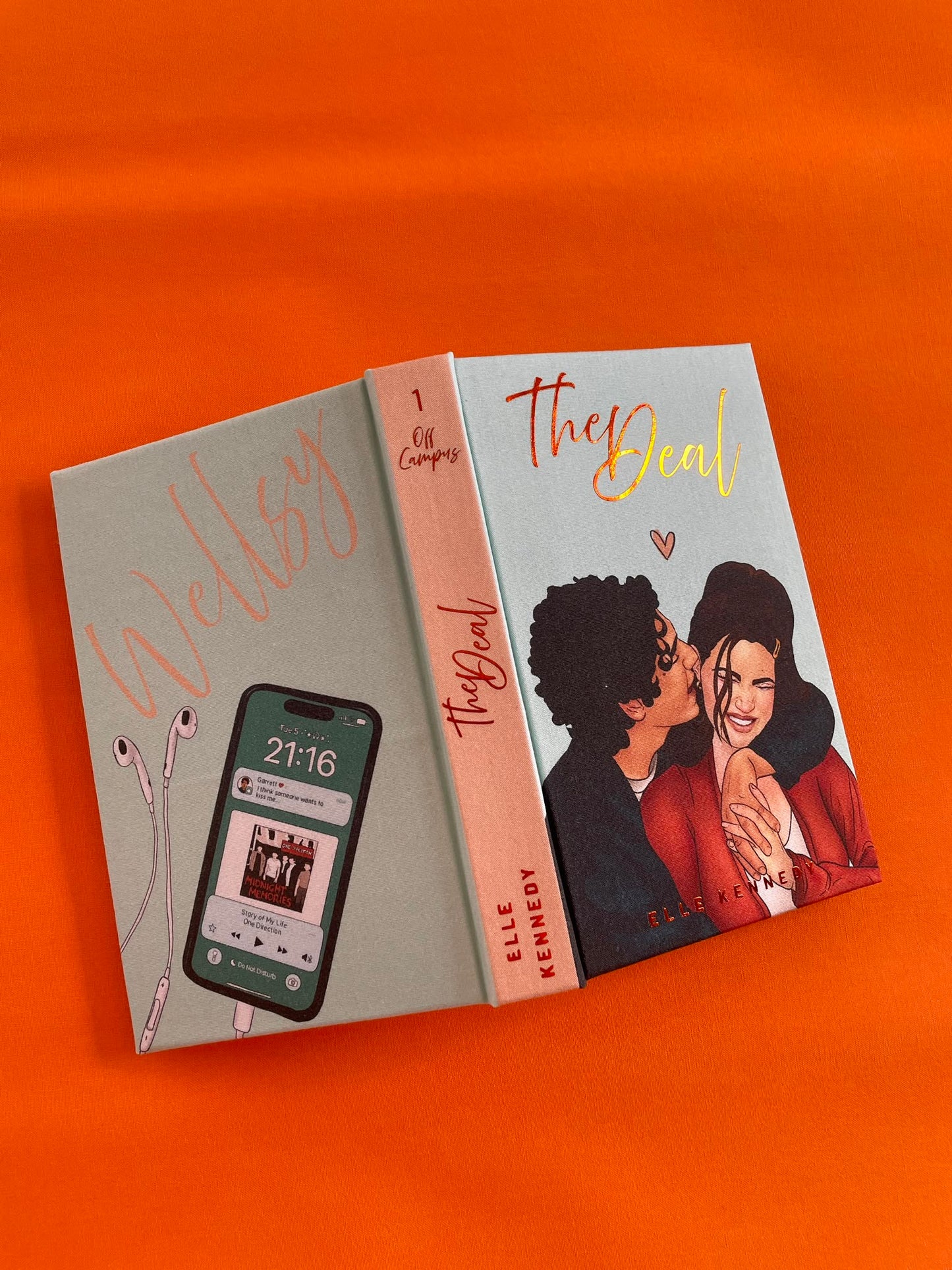 The Deal (Off-Campus) – Elle Kennedy | Premium Handcrafted Hardcover & Fan Art