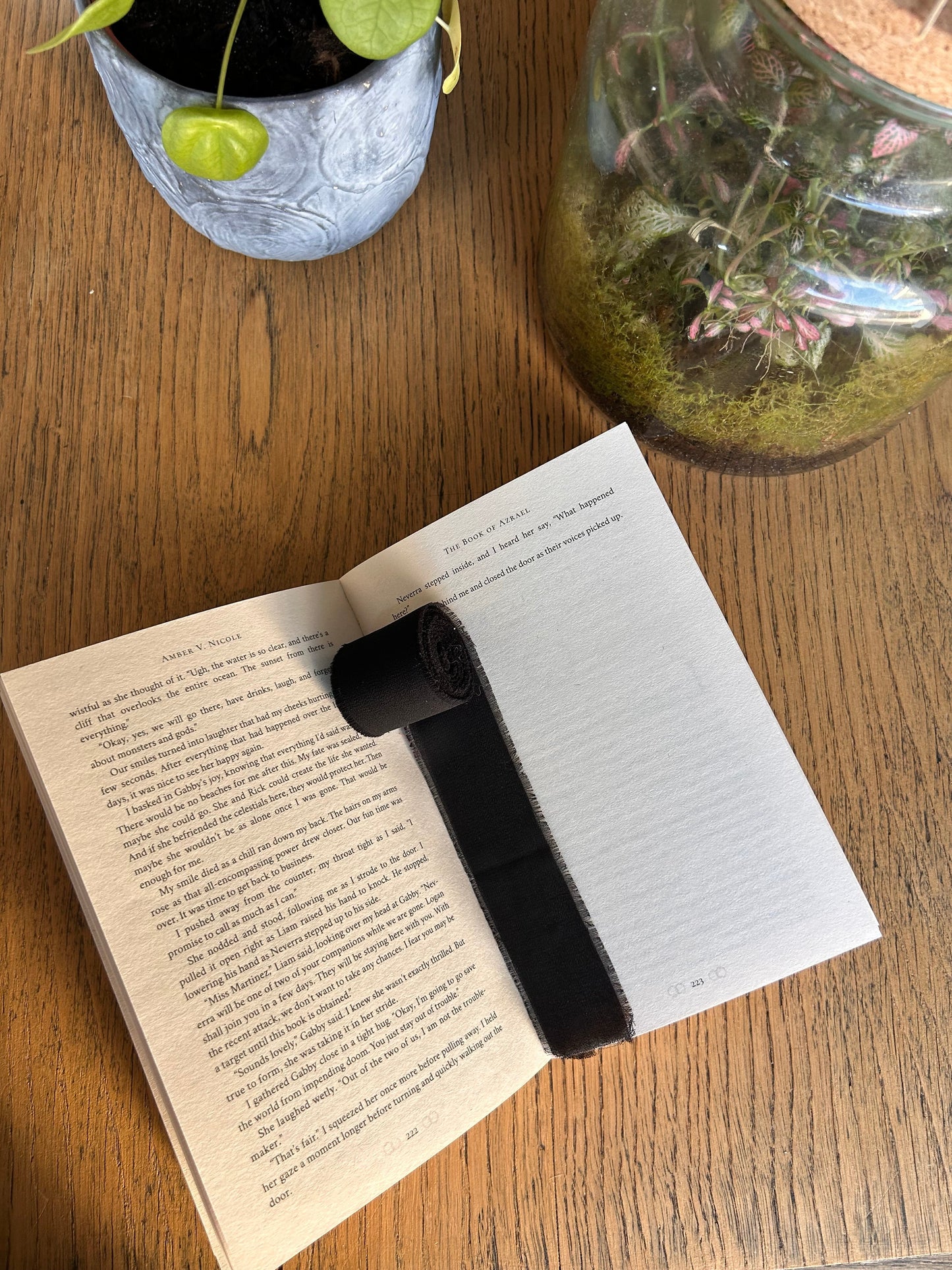 ✨ Marque-pages personnalisables – Gravure dorée & nœud en popeline de soie