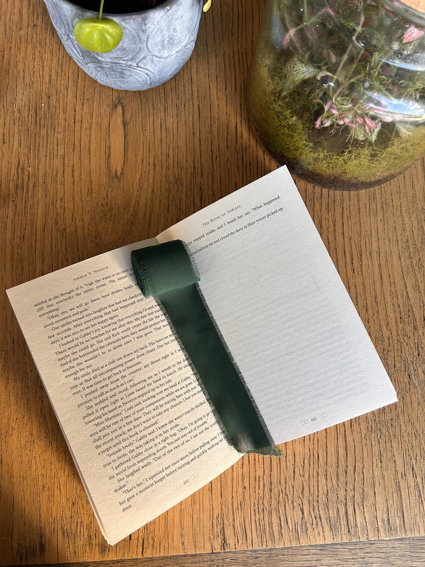 ✨ Marque-pages personnalisables – Gravure dorée & nœud en popeline de soie