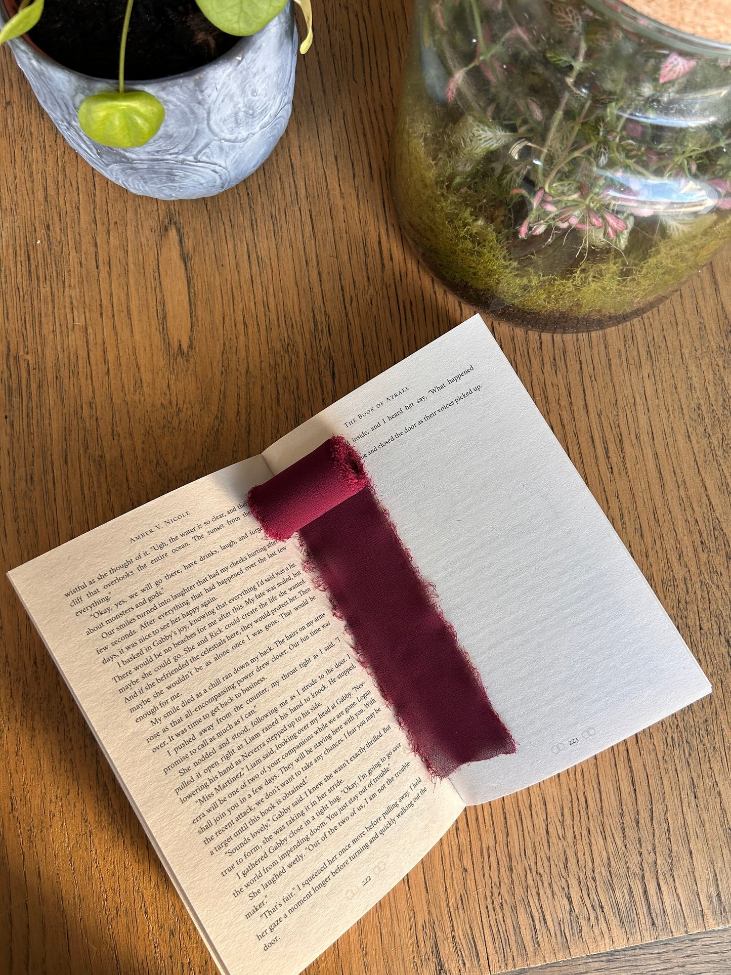 ✨ Marque-pages personnalisables – Gravure dorée & nœud en popeline de soie