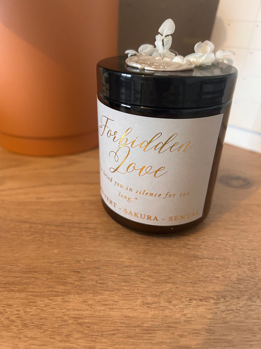 Bougie Forbidden Love